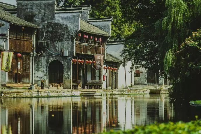 逃离无人大住宅